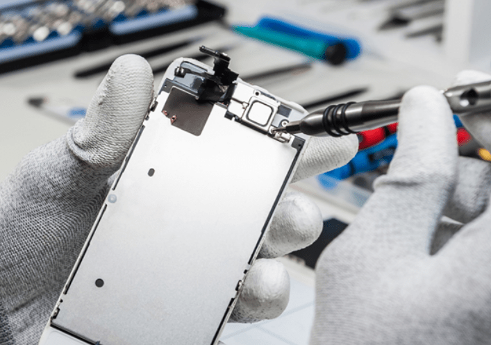 Puhelimen näytön korjaus